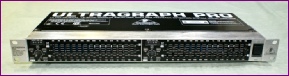 Behringer Ultragraph Pro front